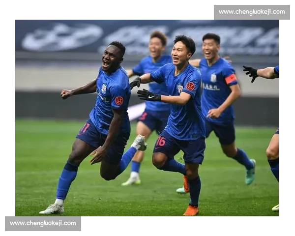 申花迎战绿城激战沪上赛场焦点对决引爆球迷期待全城关注联赛关键一役